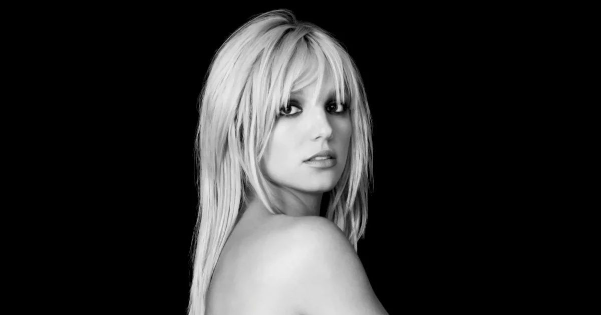 ‘Oops!’ de Britney Spears completa 25 anos. Confira as faixas mais ouvidas