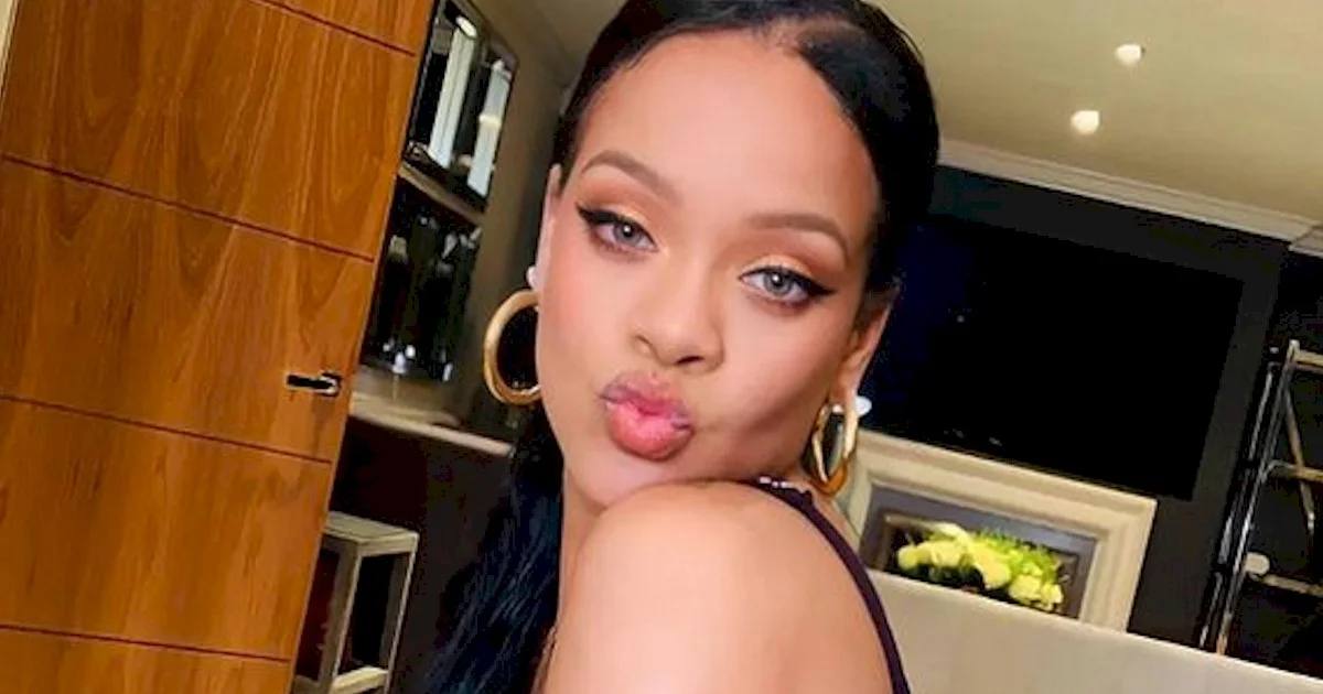 Rihanna faz história com 'Only Girl (In The World)'