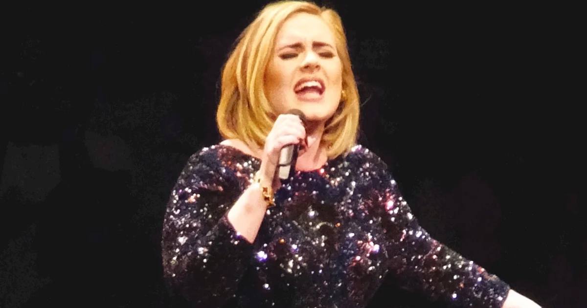 Warner Music adquire catálogo discográfico de Adele e Bruno Mars