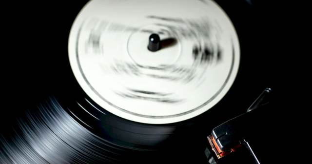 Os gêneros musicais que mais vendem em discos de vinil
