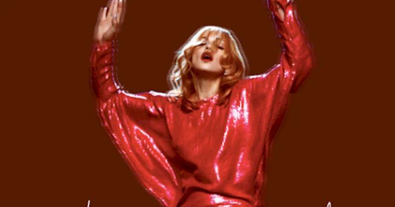 Madonna surpreende e domina mercado de CDs no Brasil