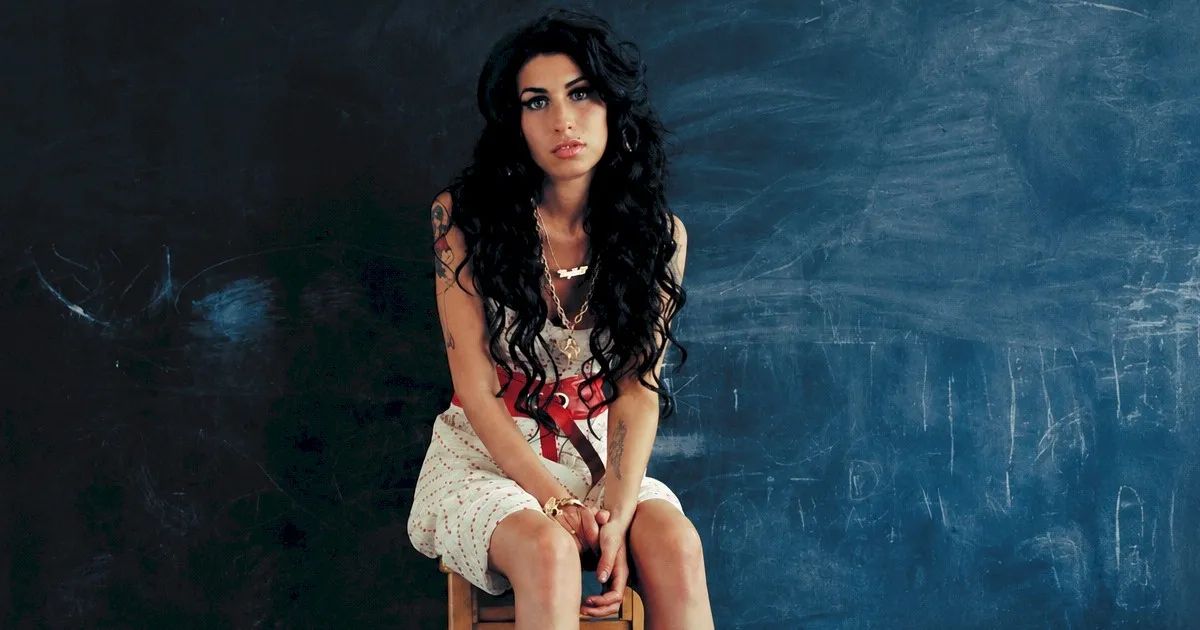 Registro ao vivo de Amy Winehouse é resgatado no YouTube