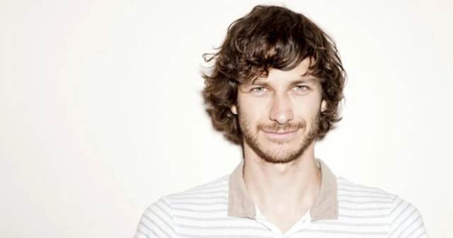 Gotye celebra 15 anos de 'Making Mirrors' com edição especial em vinil colorido